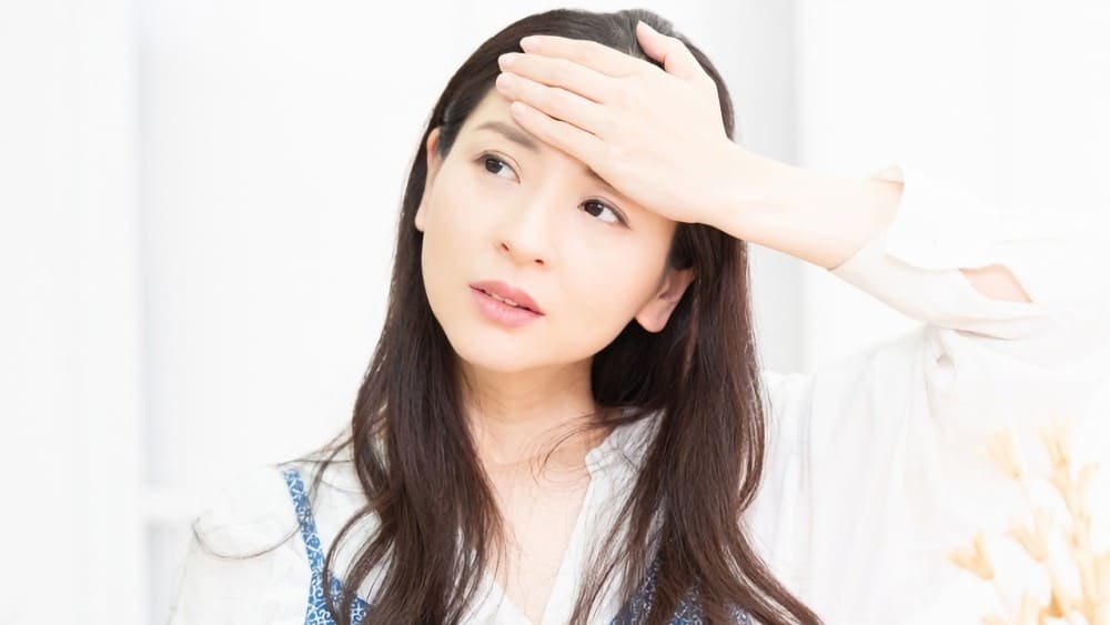 おでこを狭くする7つの方法！男性・女性向きの改善法を紹介