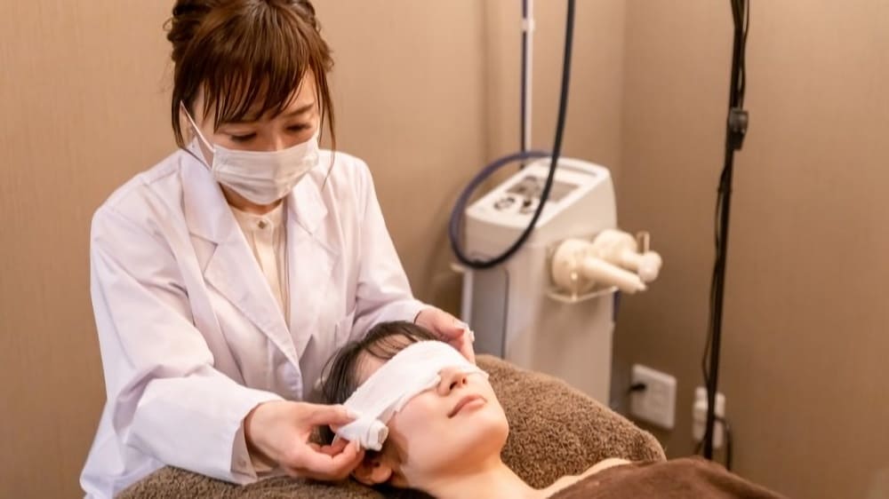 まぶたが重いとお悩みの方におすすめの美容整形3選