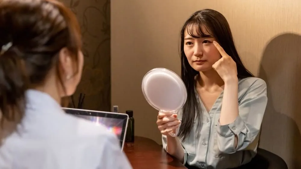 アイプチのやりすぎを抜け出したいなら二重整形がおすすめ