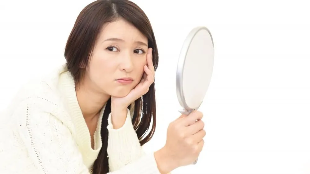 太ってない人の二重アゴを解消する4つのセルフケア